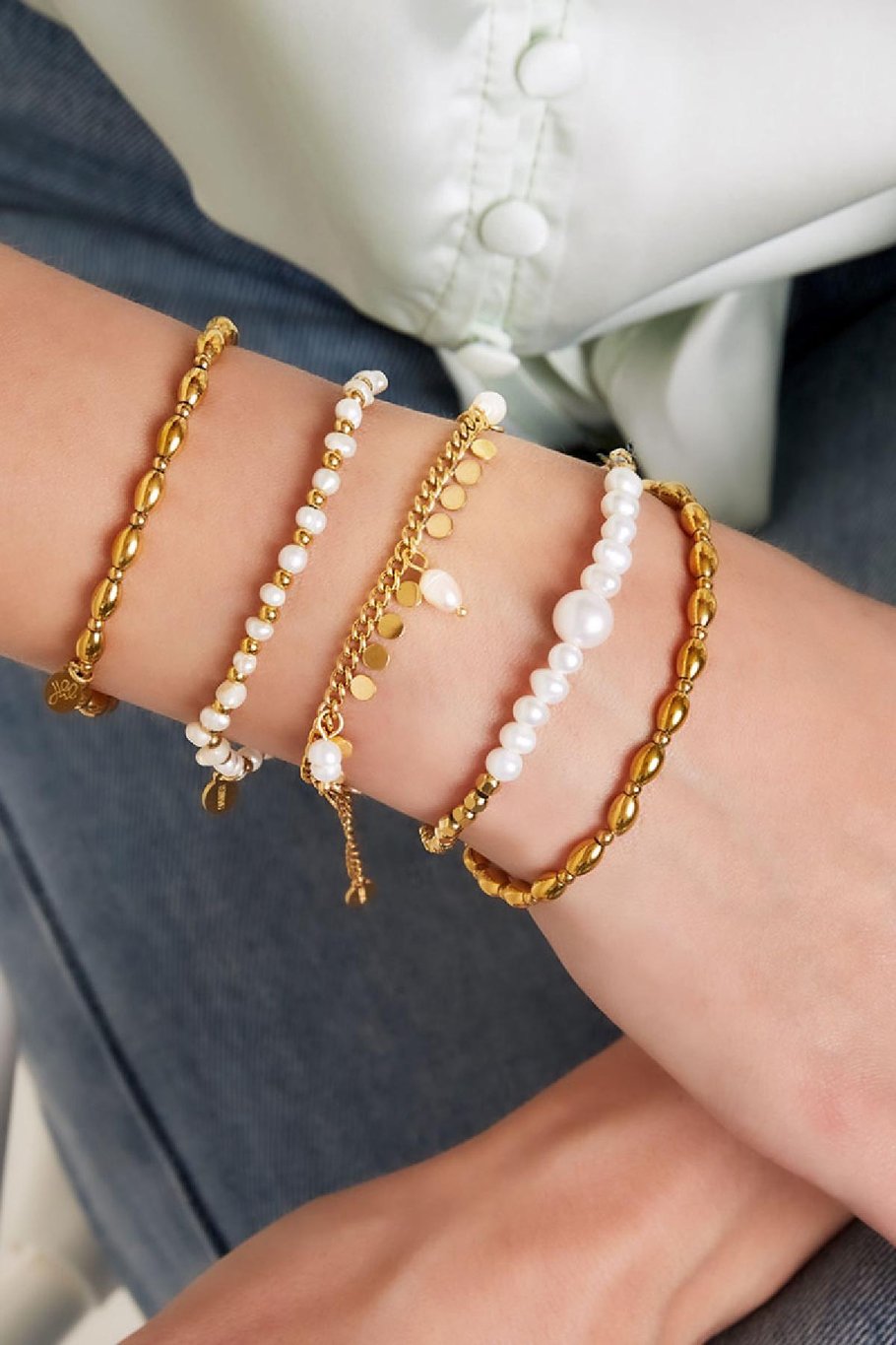 Bracelet with pearls and circles Gold Color Stainless Steel Picture2